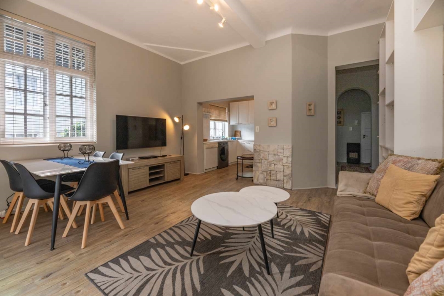 2 Bedroom Property for Sale in Sea Point Western Cape